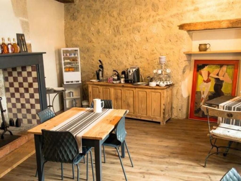 Hotel Du Cote De Chez Jeanne Fourcès Exterior foto